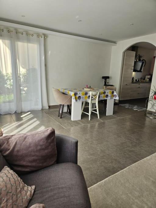 סיאז Villa Moderne, A 2 Pas Du Lac Leman מראה חיצוני תמונה